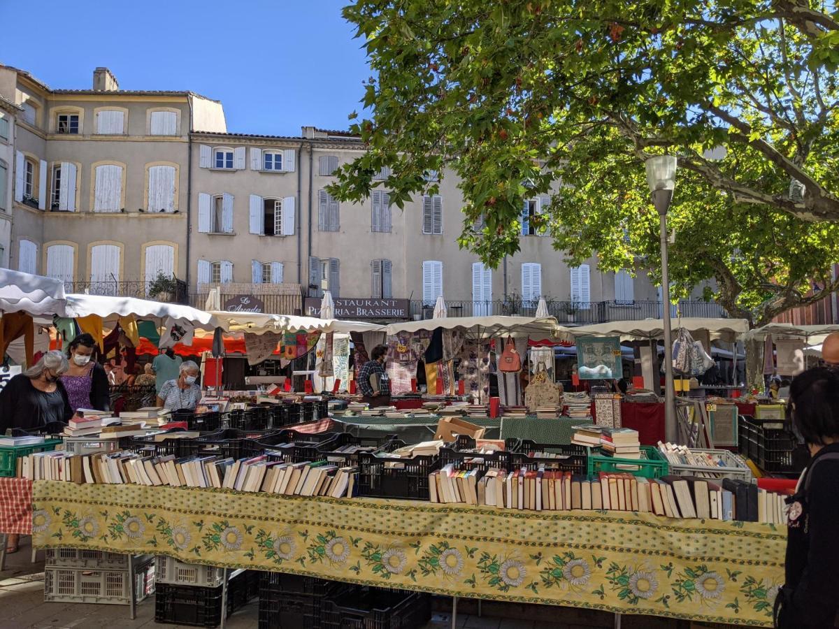 Maisonnette Dans Domaine Avec Piscine A Nyons, Pays Des Olives Luaran gambar