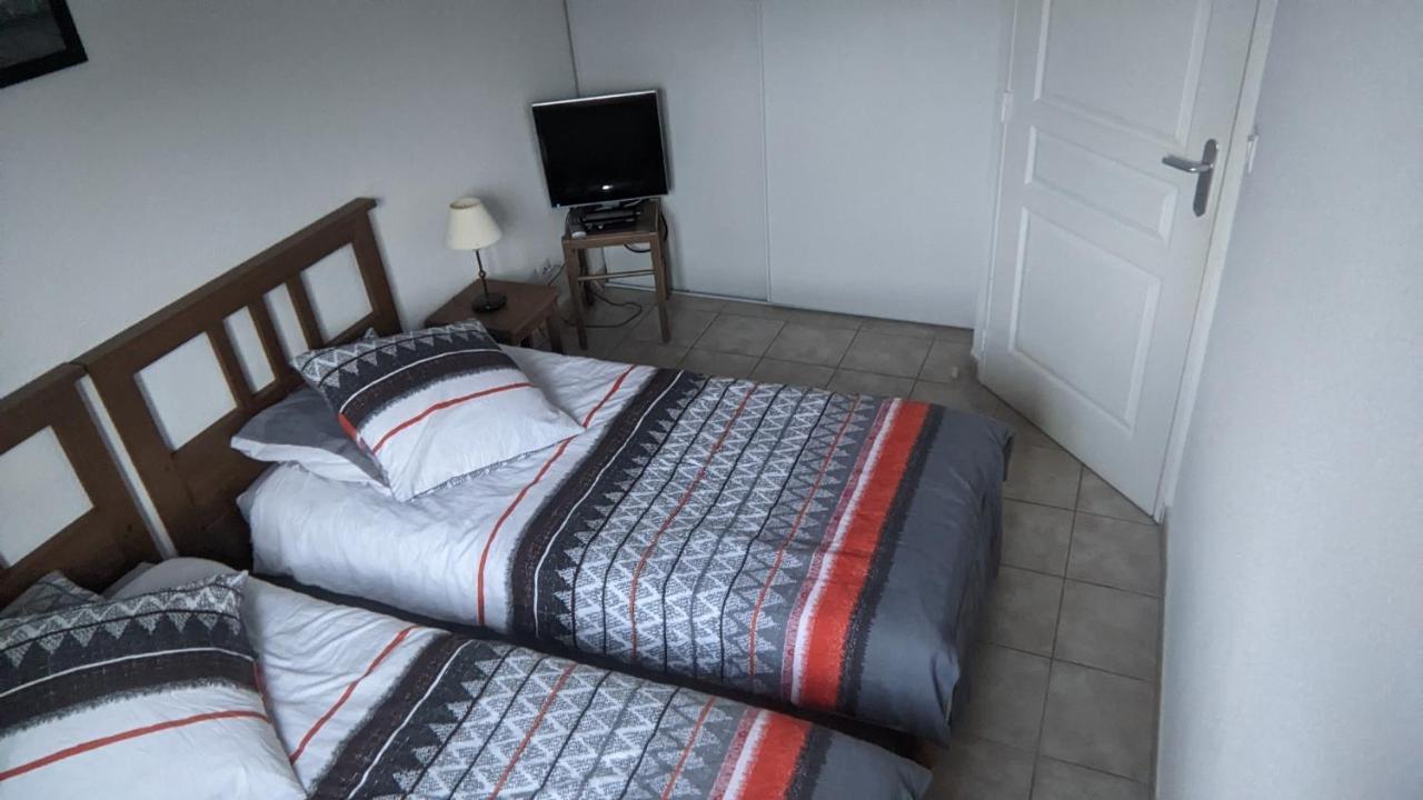 Maisonnette Dans Domaine Avec Piscine A Nyons, Pays Des Olives Luaran gambar