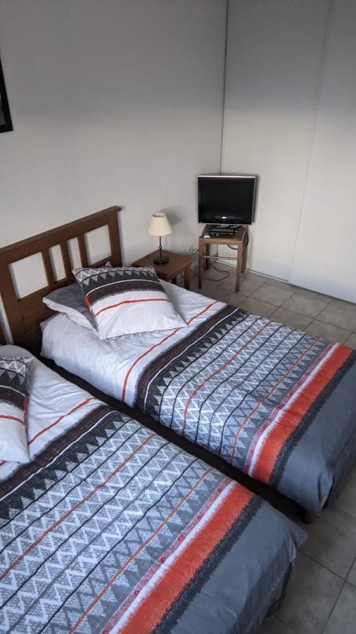 Maisonnette Dans Domaine Avec Piscine A Nyons, Pays Des Olives Luaran gambar